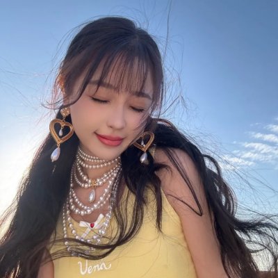 春闺三凤